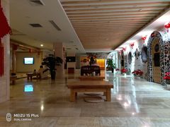 -碧中海汤泉汗蒸酒店