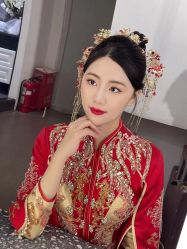 -艾米丽婚纱礼服