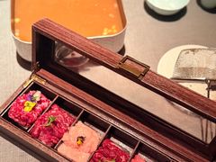 -左庭右院鲜牛肉火锅黑金店(陆家嘴中心店)