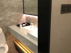 -海悦酒店(白石洲地铁站世界之窗店)