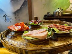 -王婆乔鲜鱼自助火锅(蜀汉路店)