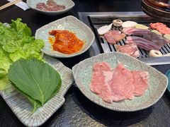 -臻牛烤肉