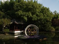 -汇龙潭