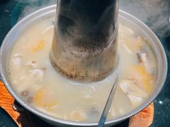 -铜锣湾·有麝自然香(渝北财富中心店)