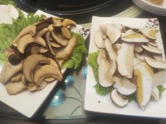 -野菌皇海景野生菌火锅(滨海大道店)