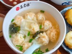 鲜香鱼籽虾肉小馄饨-鑫震源·苏式大虾生煎(山塘街店)