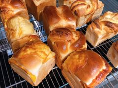 -沁屋面包店(人民东路店)