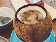 原汁椰子鸡炖老鸡-先记烧鹅王·本地粤菜(福永店)