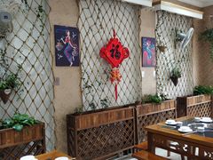 大堂-石磨房养生豆浆鱼•野生菌火锅(红河云岭·盛世佳园店)