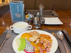 -好日子皇冠假日酒店·君怡咖啡厅(特美思大厦店)