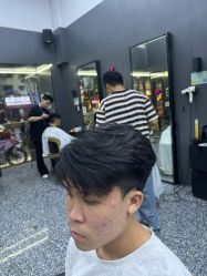 -藤野造型专业烫染接发