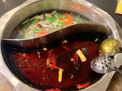 -重庆风光老灶火锅城(同德广场店)