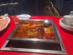 -二荆条·蜀鲜汇城市森林火锅