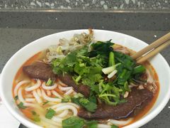 -力香园猪脚米线(金星店)