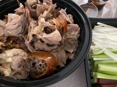 -海派美食·家宴海鲜青岛菜·石锅鲽鱼头(东方城店)