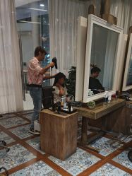 -QZHAIR SALON