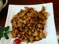 -金牌餐厅·天津菜·八珍豆腐·老爆三(瓷房子店)