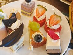 甜品拼盘-福州西湖大酒店·怡湖咖啡厅