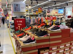 -家乐福(四元桥购物中心店)