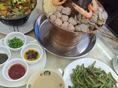 -一口猪海鲜浑锅·东北家常菜