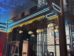 -屋有岛沉浸游戏旗舰店(中山公园店)