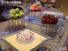 cake1-咖啡苑自助餐厅·中国大饭店