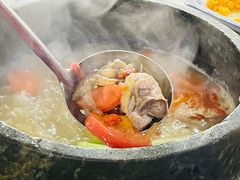 -鲁朗纳麦石锅鸡庄园