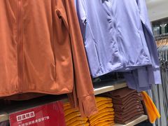 -优衣库(北京万柳华联购物中心店)