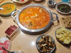 -野山舂·贵州现舂酸汤牛肉(鸿通城店)