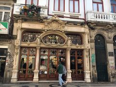 -Majestic Café