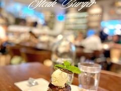 核桃布朗尼配新西兰TipTop焦糖味雪糕-Bistro 63 创意融合料理(广粤天地店)