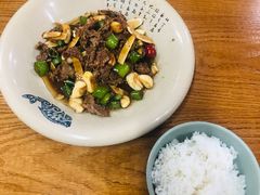 -何永光123鲜牛肉馆(1号店)