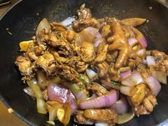 -胡须佬鸡煲四季火锅店(石厦西村直营店)