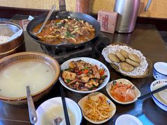 -富正毅三下锅·湘西韵味(天门山索道店)