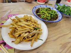 -江城燕子大排档(江汉路步行街店)