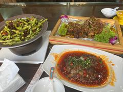 -三江源美食城
