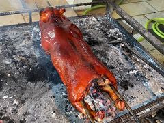 -黄记四更烤乳猪店