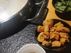 -洪氏嗨捞·广东猪肚鸡·椰子鸡火锅(西咸万象城店)