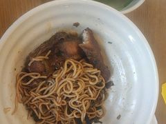 -佬钱湾仔(衣裳街店)