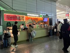 -星巴克(上海虹桥站2A检票口)