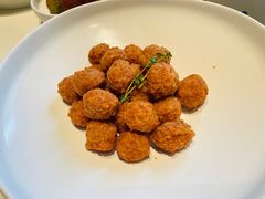 干炸小丸子-四季民福烤鸭店(外滩外白渡桥店)