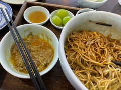 -蟹上黄·蟹黄面·江南糖水(人民广场店)