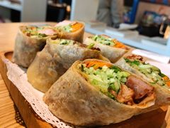 香肉卷饼-小镇大厨新概念复合中餐厅(万达广场大连高新店)