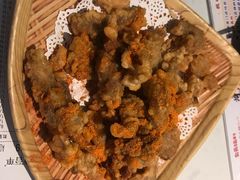 卡真&酥肉-哥老官重庆美蛙鱼头(宝山龙湖店)