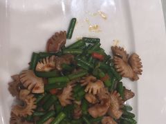 -榕树下海鲜馆(坪山路店)