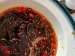 酸辣蕨根粉-粤域茶餐厅