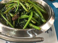 -三江源美食城
