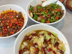 -独一佳老胡湘菜馆(矿山路店)