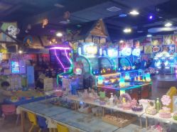 点击看大图 -卡通尼乐园(银泰店)