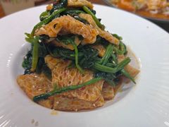 -清真·玛丽亚新疆菜主题餐厅(浙江中路店)